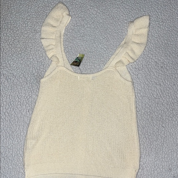 Mine Ivory Button-Front Ruffle Top - Picture 5 of 6